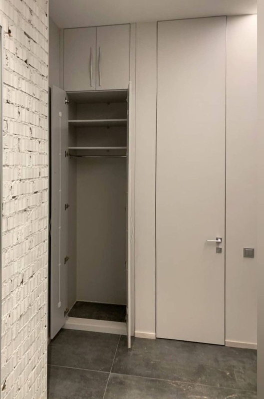 Распашные шкафы-Встроенный шкаф с распашными дверями «Модель 16»-фото4